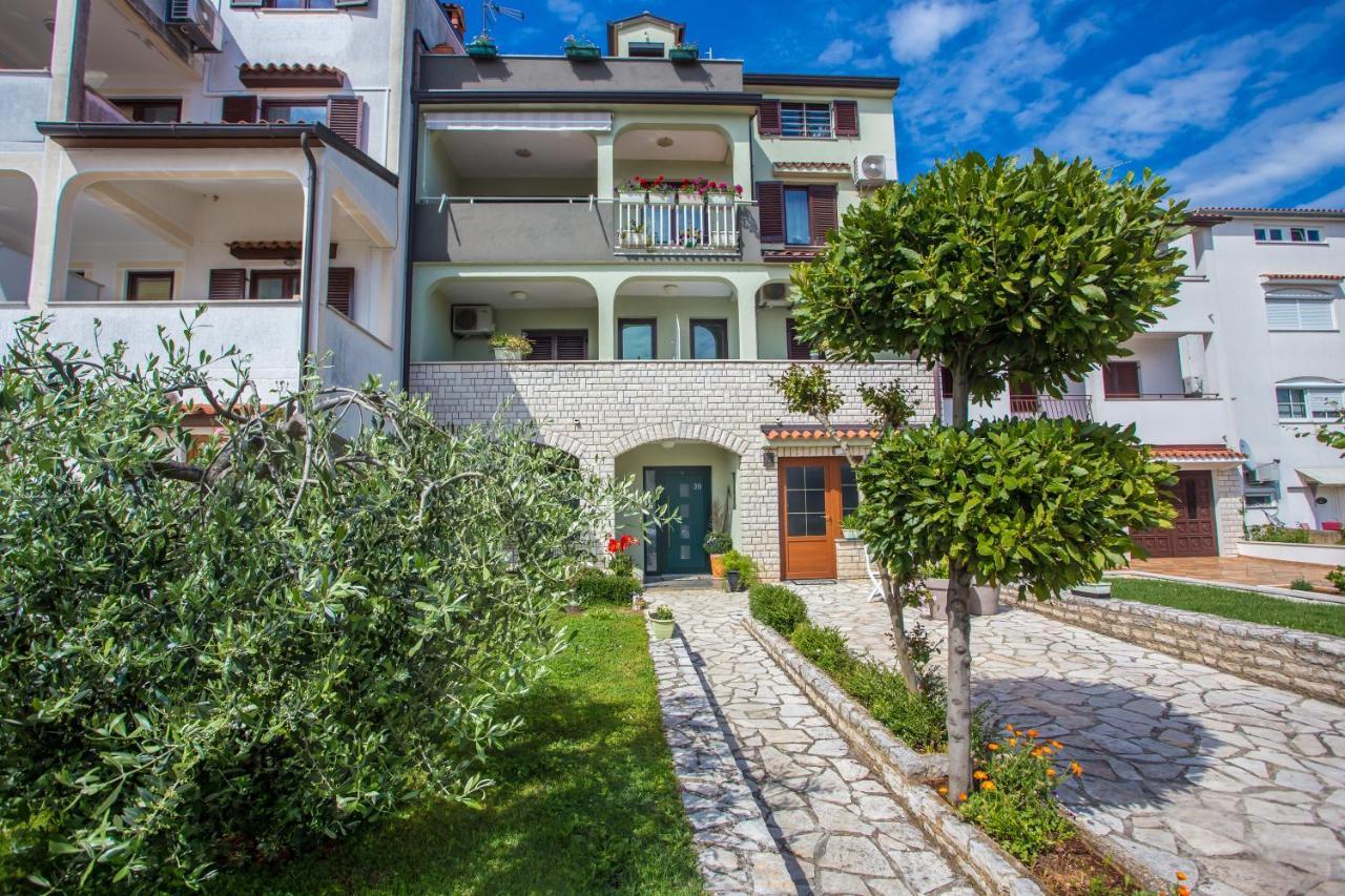 Appartamento Motovunska 39A Porec Esterno foto